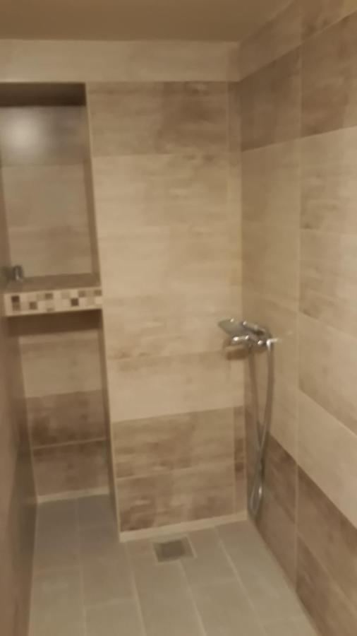 Privatno117 Apartment Lucky Ngoại thất bức ảnh