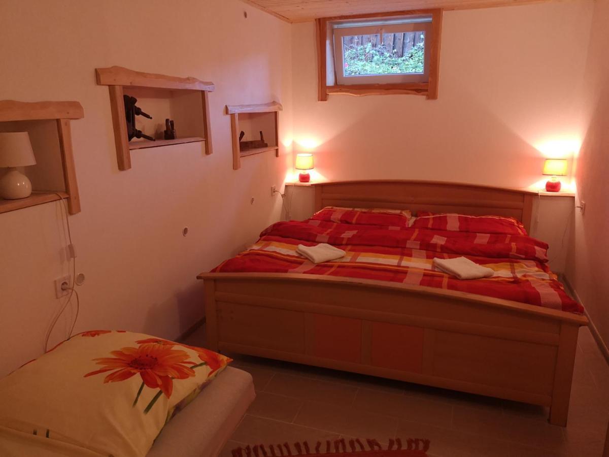 Privatno117 Apartment Lucky Ngoại thất bức ảnh